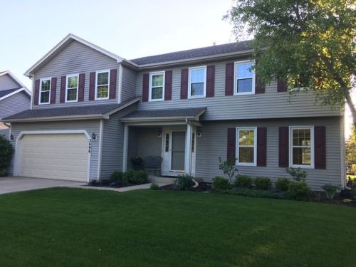 2696 Berkshire Dr, Geneva, IL 60134-3905
