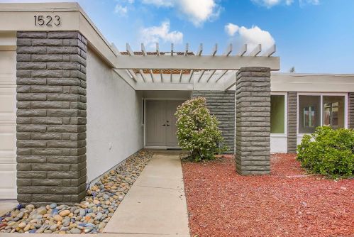 1523 Rambla Brisa, San Marcos, CA 92069-3411