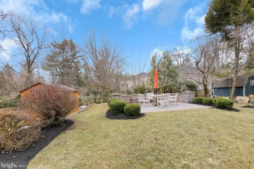 85 Overbrook Dr, Princeton NJ  exterior
