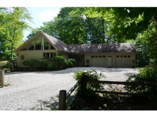 1 Draper Mill Rd, Grantham, NH 03753-5423