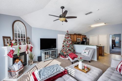 10245 Brea Cyn Rd, Fort Worth TX  76108-4984 exterior