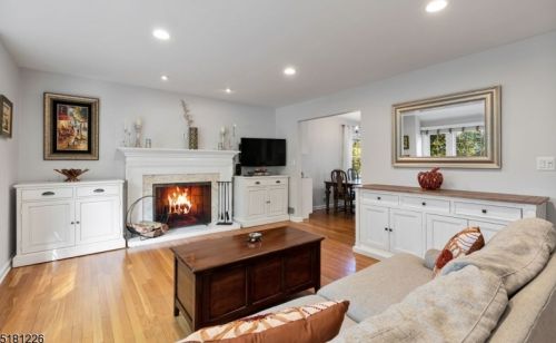 11 Turtle Rd, Morristown, NJ 07960-6151
