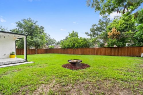 3813 Kelvin Ave, Fort Worth TX  76133-2947 exterior