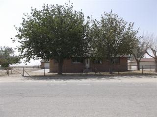 27589 Cypress St, Taft, CA 93268-9761