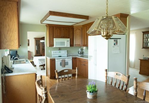 1715 Dawson Way, Aurora CO 80012-5707 exterior