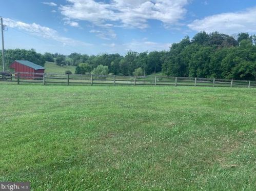 34985 Snickersville Tpke, Round Hill, VA 20141-2027