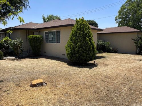 3893 West Ave, Fresno, CA 93705-2704
