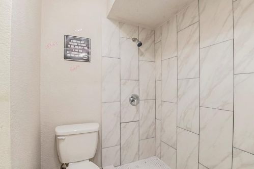 12542 Burninglog Ln, Dallas TX  75243-2118 exterior