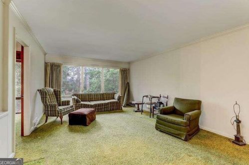 4132 Haverhill Dr, Atlanta GA  30342-3818 exterior