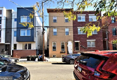 1325 Franklin St, Philadelphia, PA 19122-4363