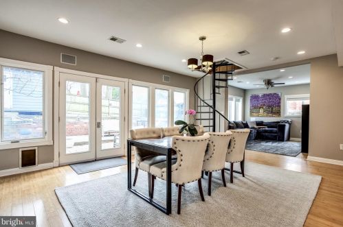 1511 Delmont Ln, Silver Spring MD 20912-7036 exterior