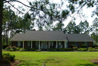 409 Azalea Dr, Baxley, GA 31513-7043