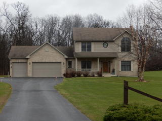 33060 Dawn Dr, Valley View, IL 60145-8119