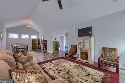 412 Constitution Dr, Ephrata PA  17522 exterior