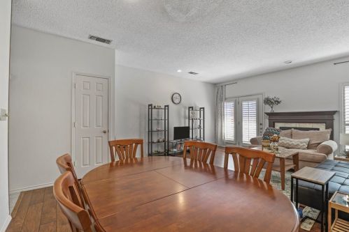 2312 Kenley St, Fort Worth TX  76107-4938 exterior