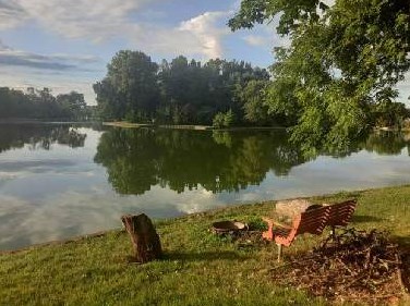 3318 Highland Dr, Island Lake, IL 60042-9534