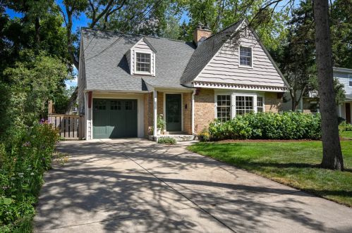 625 Newton Ave, Glendale Heights, IL 60137-4015