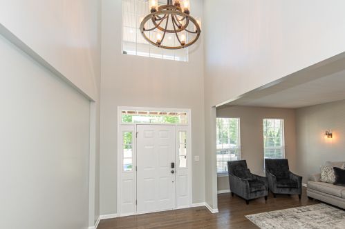 10 Covington Ct, Lemont IL  60490-4924 exterior