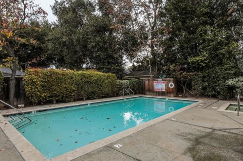 1721 California St, Mountain View CA  94041-1771 exterior