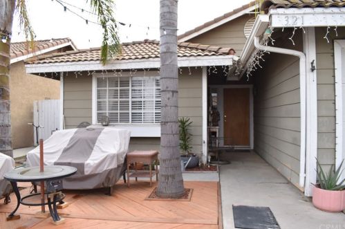 321 Red Pine Pl, Perris, CA 92570-2550