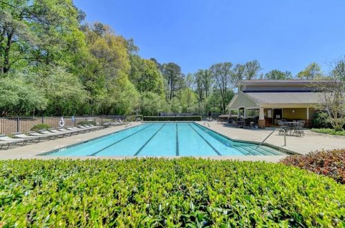116 Newcastle Walk, Holly Springs GA  30188-6087 exterior