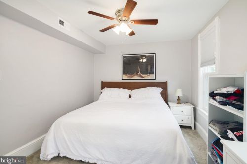 109 Center St, Tavistock NJ  08033-1803 exterior