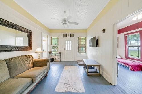 116 13th Ave, Morgans Point, TX 76513-2132