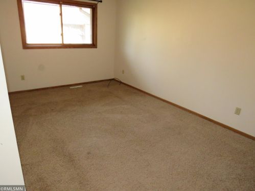 1265 Bridle Path Ct, Saint Paul MN  55110-2230 exterior