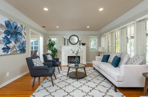1357 Moncado Dr, Glendale CA  91207-1831 exterior