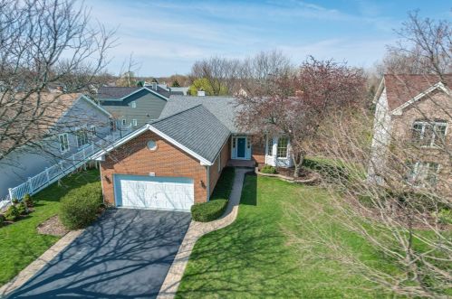 586 Golfers Ln, Hanover Park, IL 60103-1536