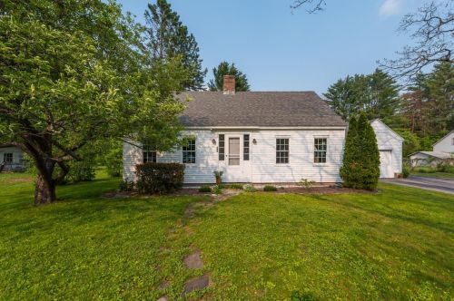 37 Mountain View Dr, Hill, NH 03243-3409