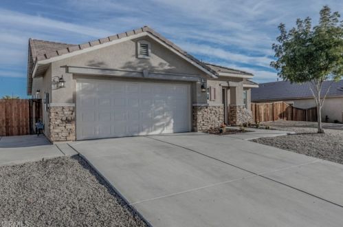 10976 Remington St, El Mirage, CA 92301-6171