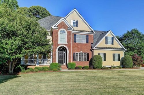 1208 Fairwinds Dr, Loganville, GA 30052-3595