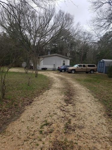 101 Old Potato Rd, Hills, TX 78659-4889