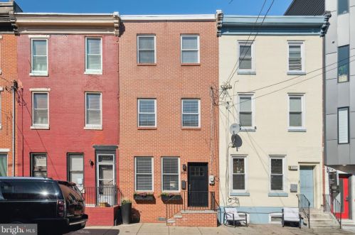 2023 Fitzwater St, Philadelphia PA  19146-1332 exterior
