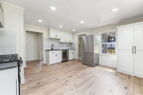 15 100, Woodland Hills UT 84653-9105 exterior