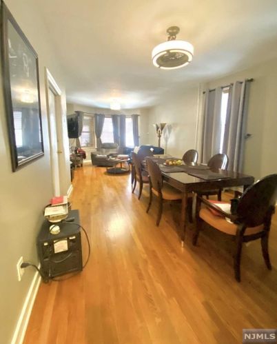 25 22nd St, Irvington, NJ 07111-3617