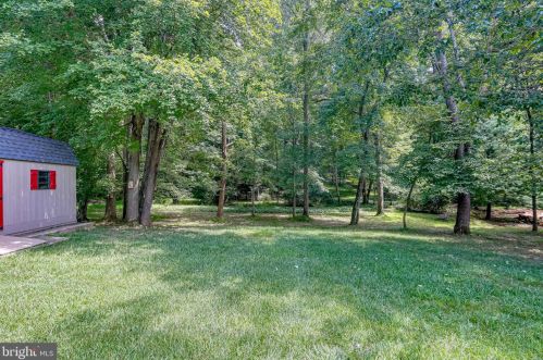 15013 Timberlake Dr, Silver Spring MD 20905-4360 exterior