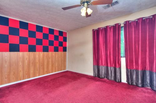 2570 Bradford Sq, Atlanta GA  30345-1366 exterior