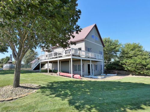 35 Lime Lake Dr, Avoca, MN 56114-1085