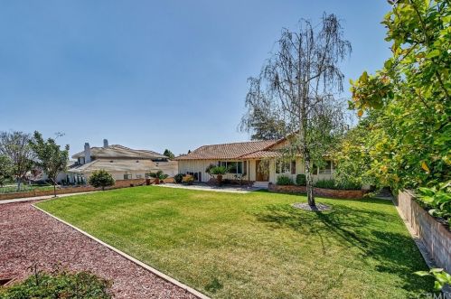 2343 San Antonio Ave, Upland, CA 91784-1067