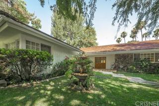 16249 Darcia Pl, Van Nuys, CA 91436-3319