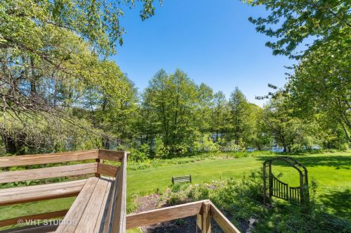 2768 Rolling Meadows Dr, Naperville, IL 60564-8789