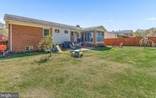 810 Venice Dr, Silver Spring MD 20904-2065 exterior