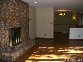 50 Meadowbrook Rd, Springfield IL  62711-8178 exterior