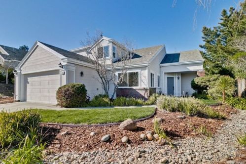 571 Daffodil Dr, Benicia, CA 94510-3827