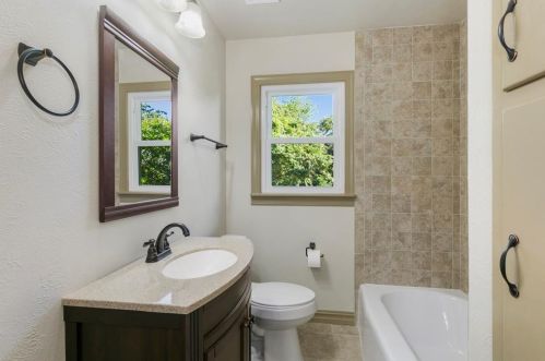 2200 Mcewen Ct, Fort Worth TX  76112-7927 exterior