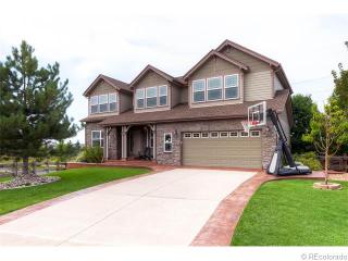 7108 Elk Ct, Aurora CO  80016-4104 exterior