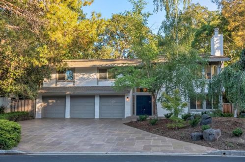 17302 Eaton Ln, Los Gatos, CA 95030-2203