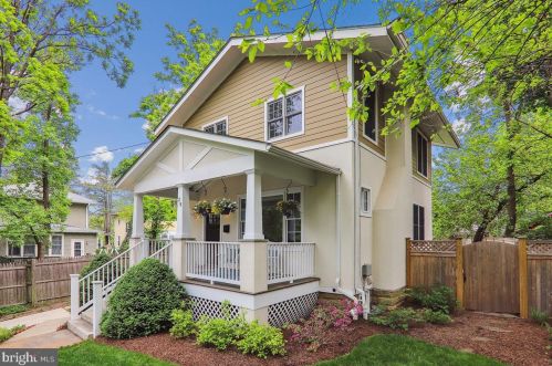 29 Holt Pl, Silver Spring, MD 20912-4334